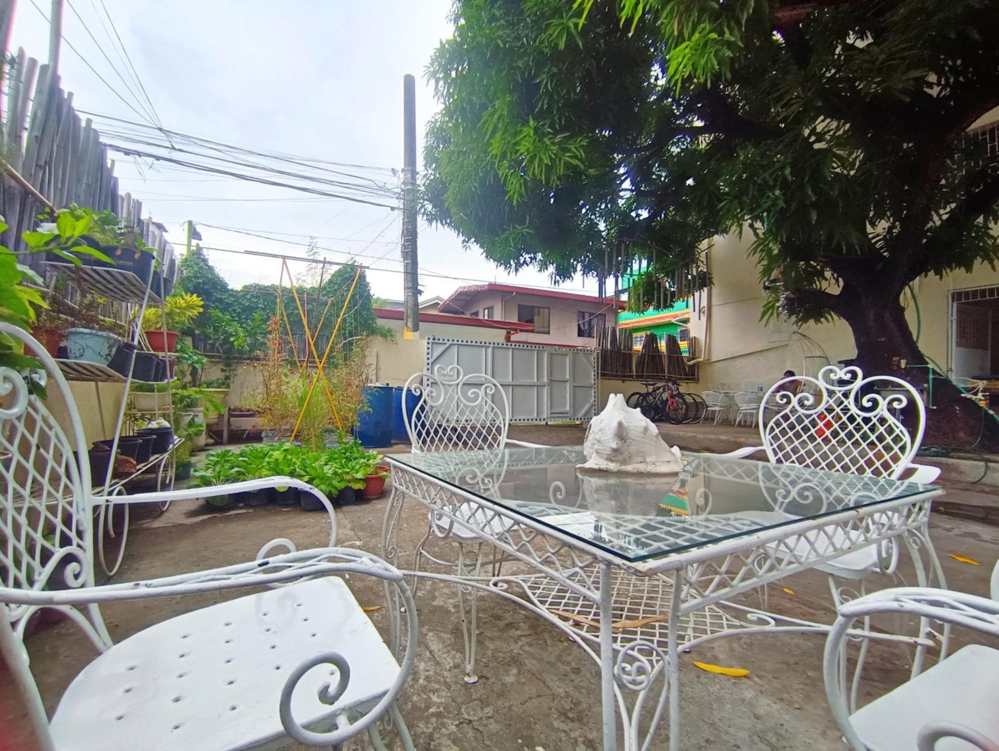 Paranaque City Bed And Brewhouse Sucat B&B 외부 사진